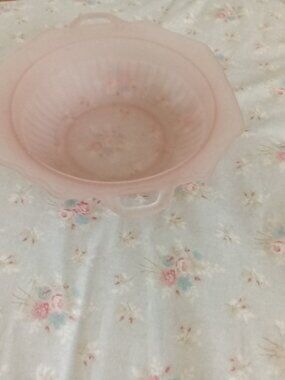 Vintage Anchor Hocking Mayfair Pink Frosted Handled Vegetable Bowl